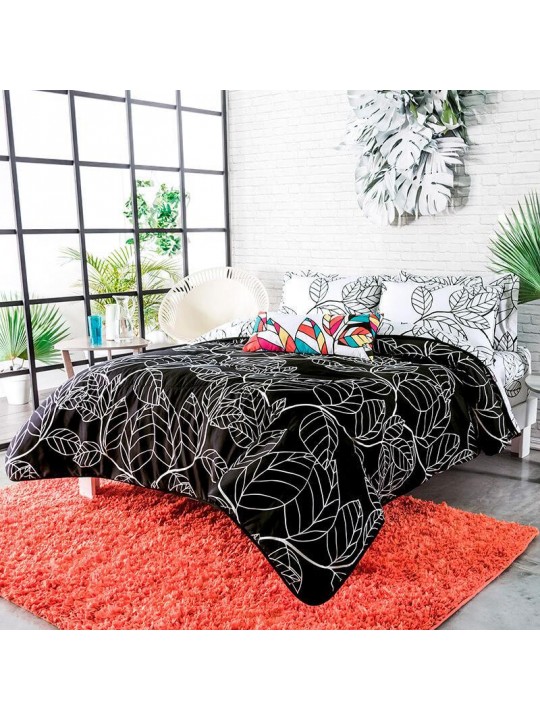 Taipei Comforter Set
