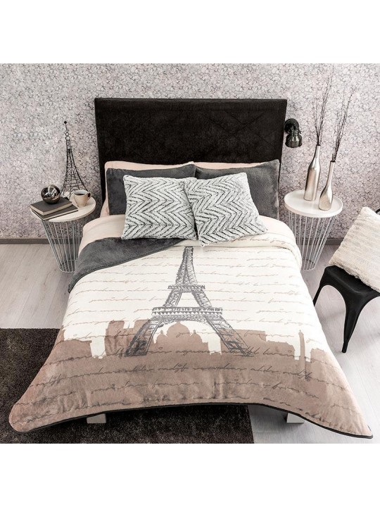 Eiffel tower blanket